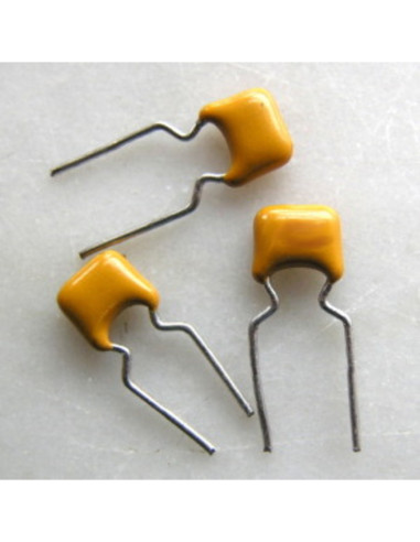 Condensatore ceramico Z5U   4,7µF