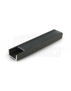 Profilo all nero+cop PMMA piana nera 2m con accessori 2